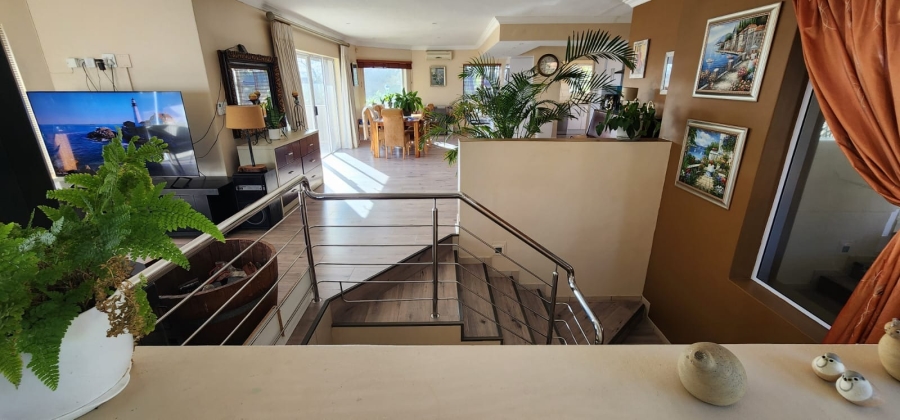 3 Bedroom Property for Sale in Olive Grove Western Cape